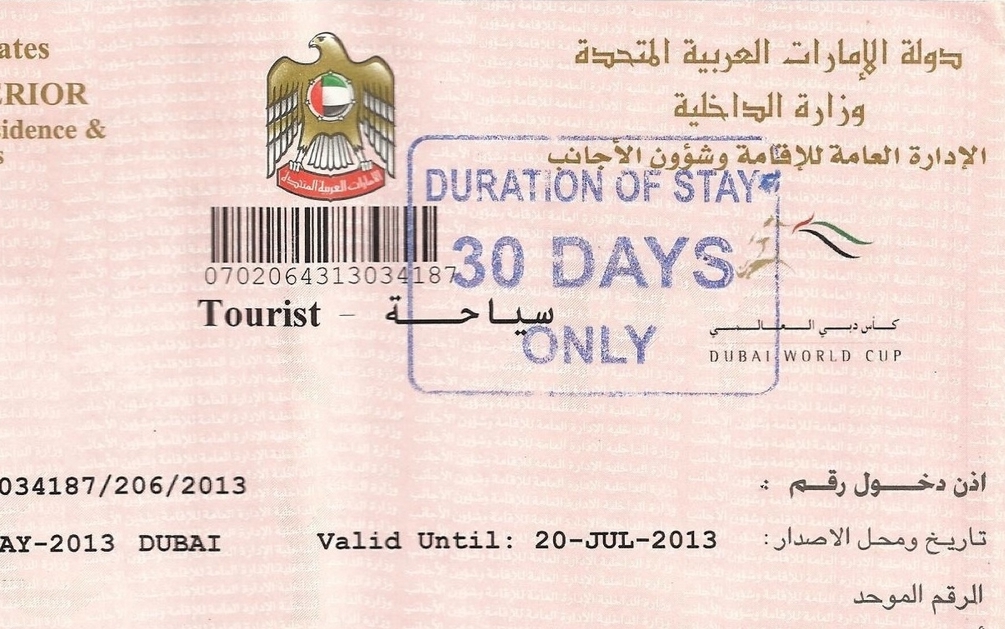 إلغاء تأشيرات الإمارات للروس